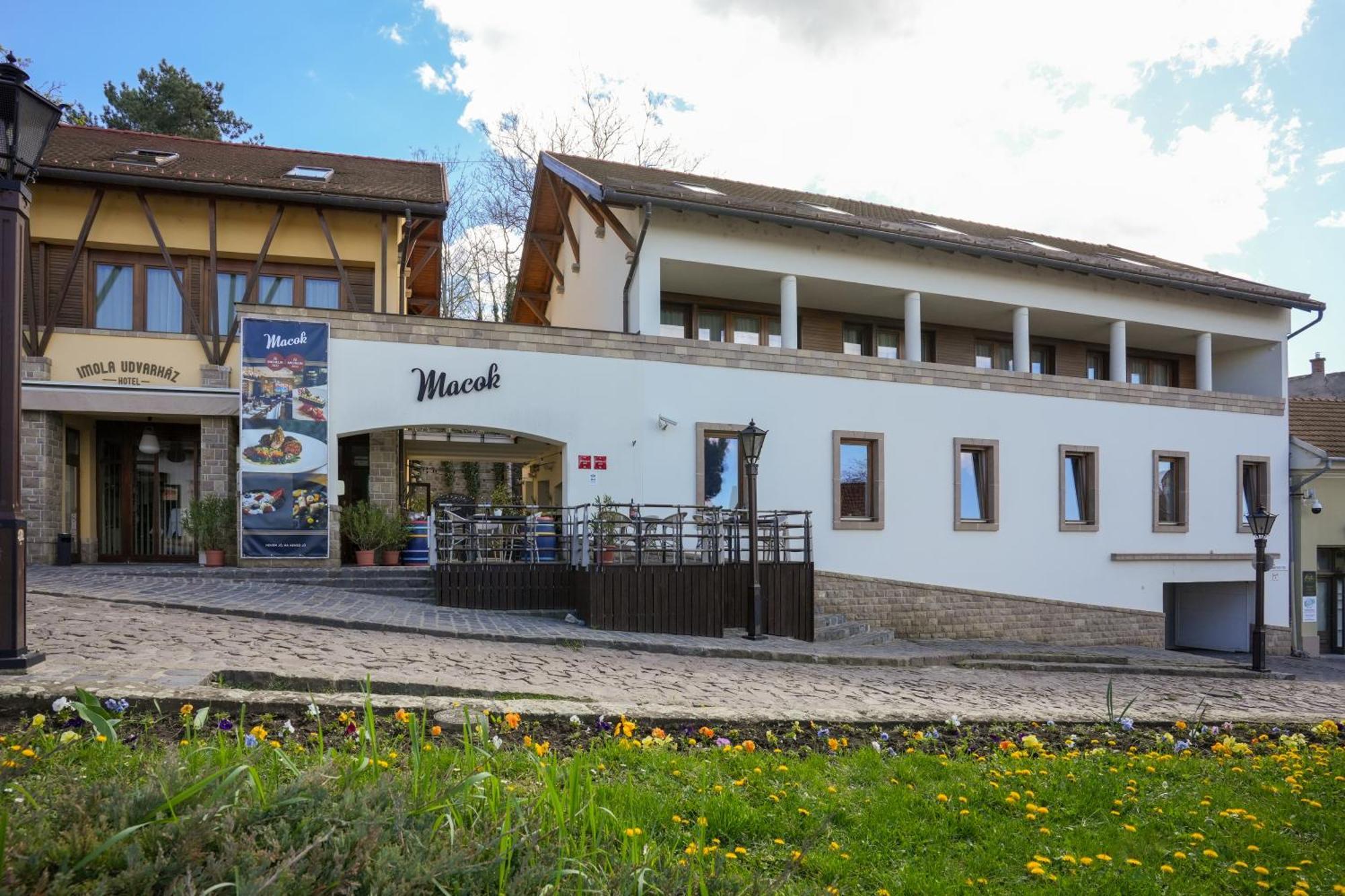 Imola Udvarház Dessert Hotel Eger Exterior foto