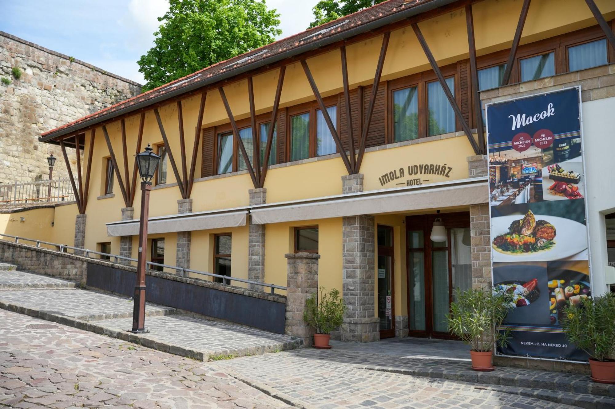 Imola Udvarház Dessert Hotel Eger Exterior foto
