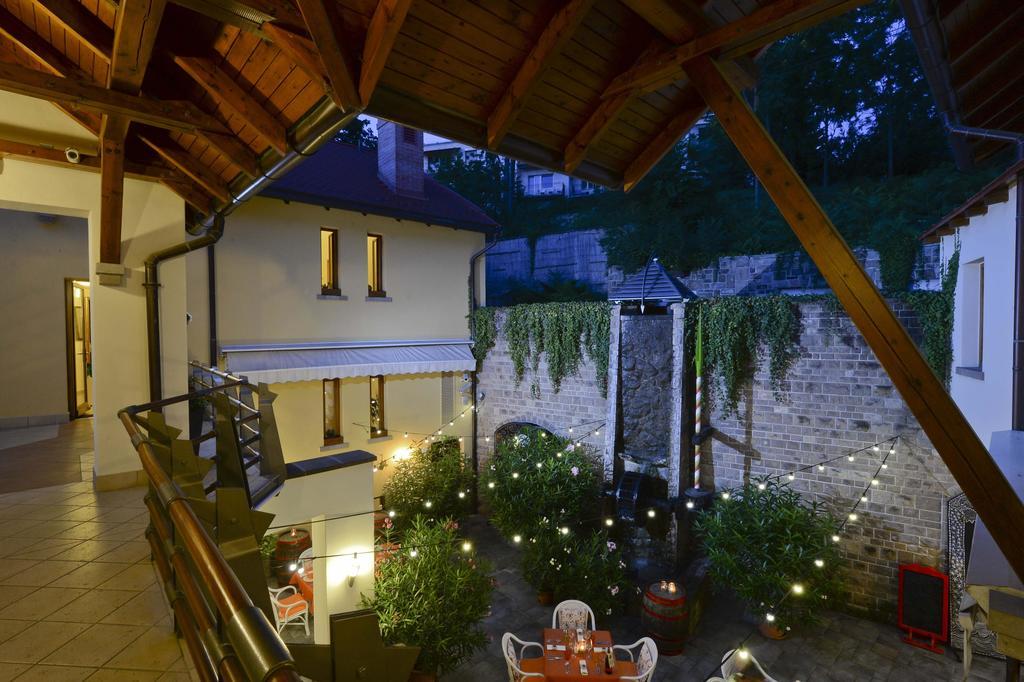 Imola Udvarház Dessert Hotel Eger Exterior foto
