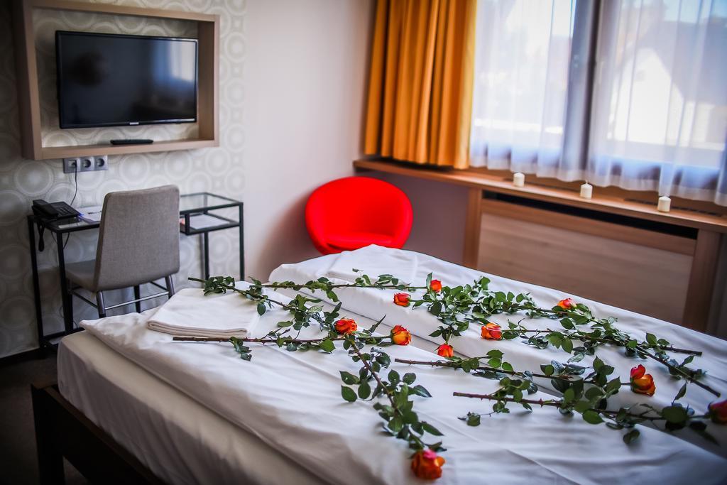 Imola Udvarház Dessert Hotel Eger Quarto foto
